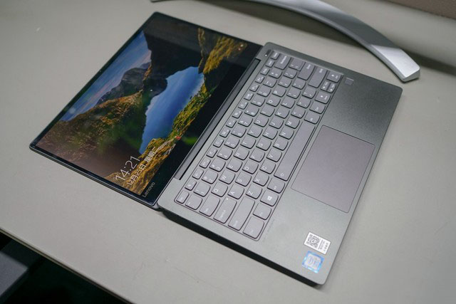 聯想小新Air 13的頂配版評測:主打超輕薄設計 性能表現出色