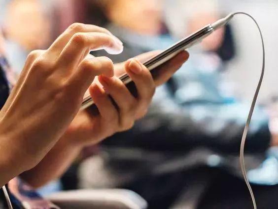 手機怎么用省電？手機省電有妙招：4個很有效的手機省電方法