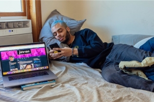 網絡乞討月入4萬？美國男子當職業網絡乞丐 靠網絡乞討月入4萬