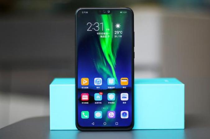 華為千元手機(jī)哪款好?華為最值得購買的千元手機(jī)推薦