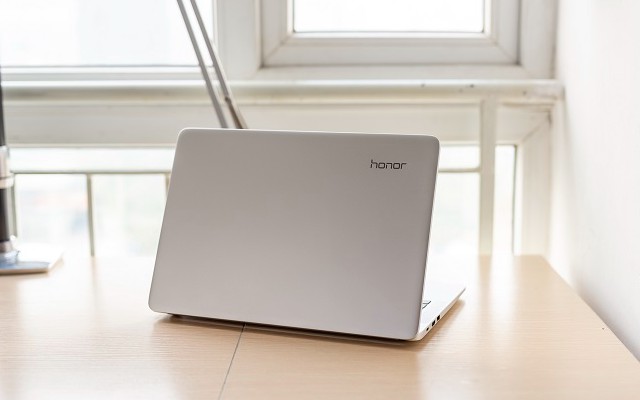 8款3500到萬元筆記本電腦推薦 2018從入門到高端筆記本推薦