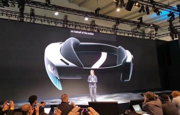 微軟全新混合增強現(xiàn)實眼鏡Hololens 2發(fā)布：搭載驍龍850處理器