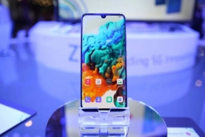 中興Axon 10 Pro 5G手機發布：驍龍855+AI三攝 支持5G