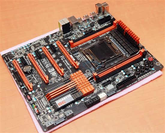 華碩主板和技嘉主板哪個好？看完你就不糾結了