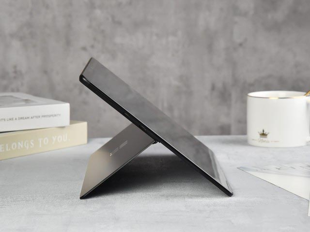 有史以來最輕薄的Surface？驍龍芯功不可沒 