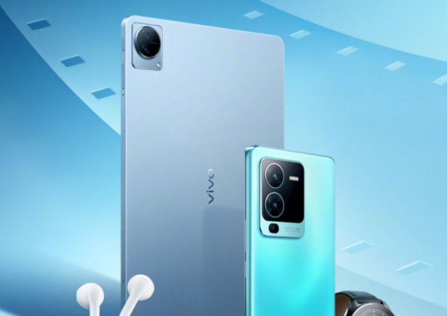 vivo發布vivo S15系列“全家福”海報，將于5月19日舉行新品發布會